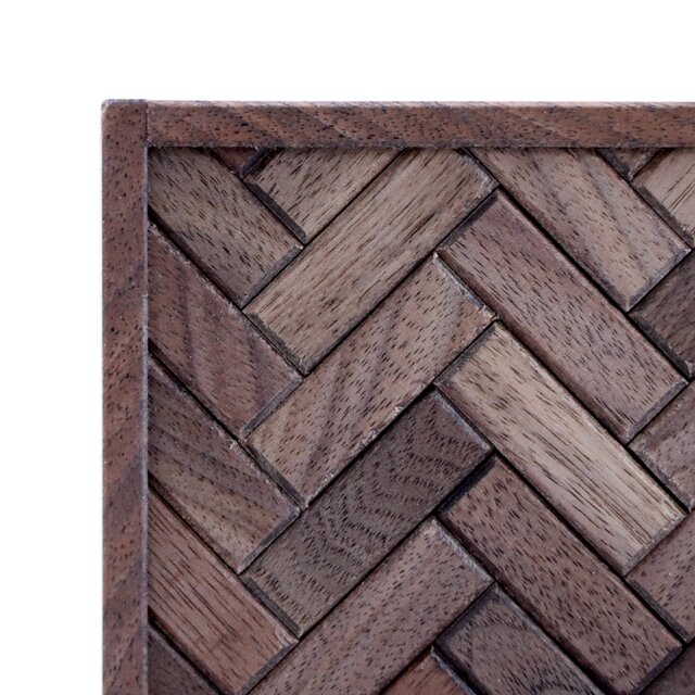 木の表情を楽しむ壁掛けウッドアートパネル〈ウォールナット