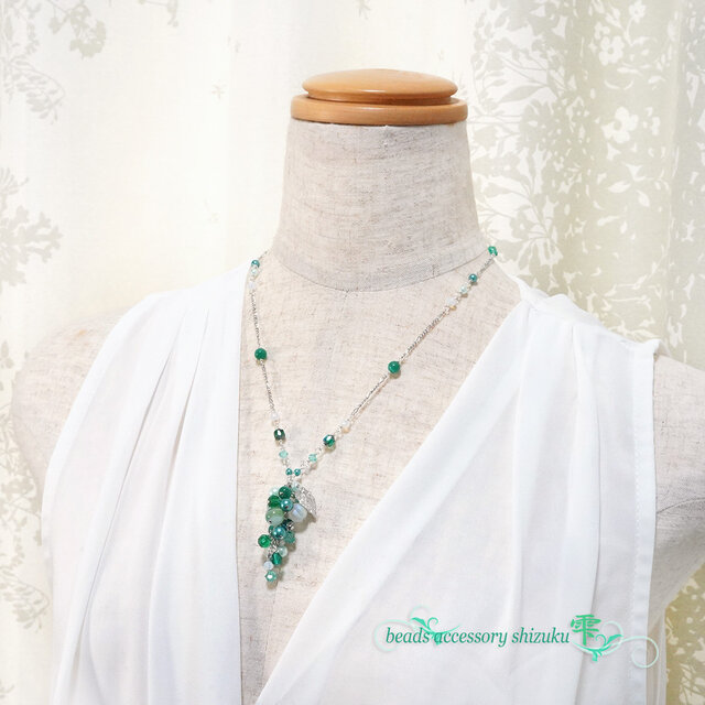 静翠のYネックレス＊グリーンストライプアゲート | iichi 日々の暮らし