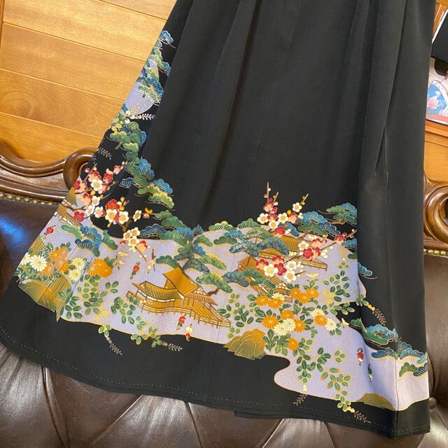 黒留袖 着物 リメイク ワンピース ドレス 和洋折衷 洗える 化繊 ハンドメイド レトロ 古着 翡翠の風と優美なる古典花 TKW-106 和洋折衷 黒留袖 着物 リメイク ワンピース ドレス 洗える 化繊 素敵