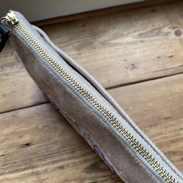 インド刺繍リボンL字ファスナー長財布(ベージュ系クラッシュベロアⅡ