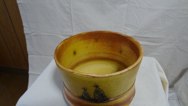C16 黄瀬戸茶碗 | iichi 日々の暮らしを心地よくするハンドメイドや