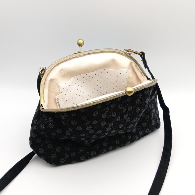 花柄刺繍 がま口ショルダーバッグ ポシェット 20.5cm口金 ブラック 583