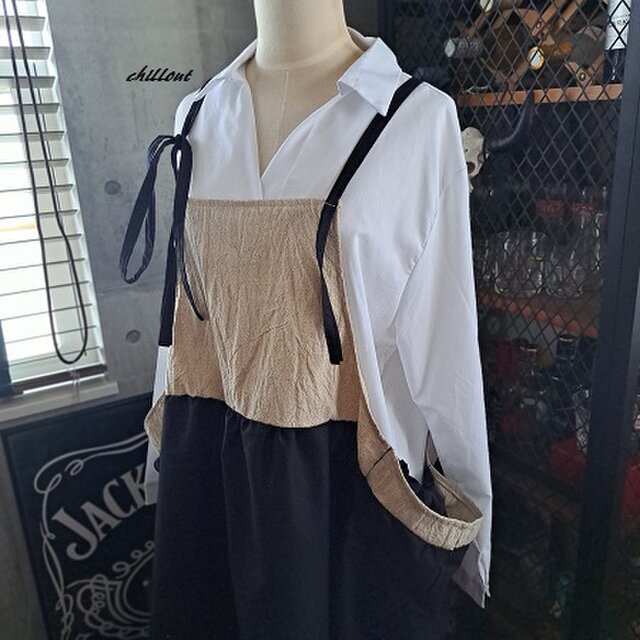 背中がかわいい】マキシ：ギャザー：エプロンドレス：ブラック×リネン