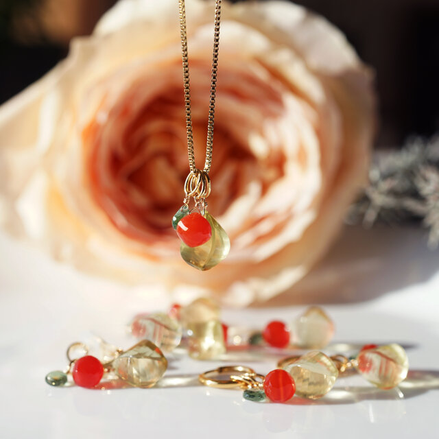 ネックレス　パール　レモンクォーツ　スライド ナスタチウムの花☆極上レモンクォーツと2種ジュエルのネックレス