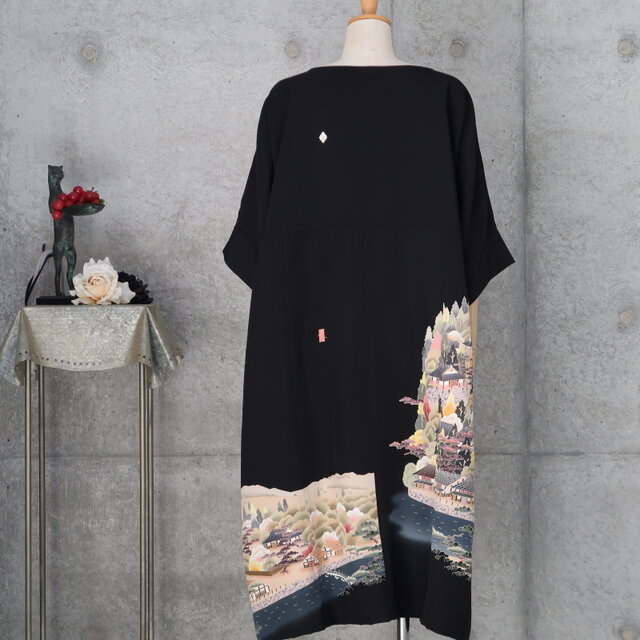 黒留からのワンピース ゆったり目 ドロップショルダー 着物リメイク