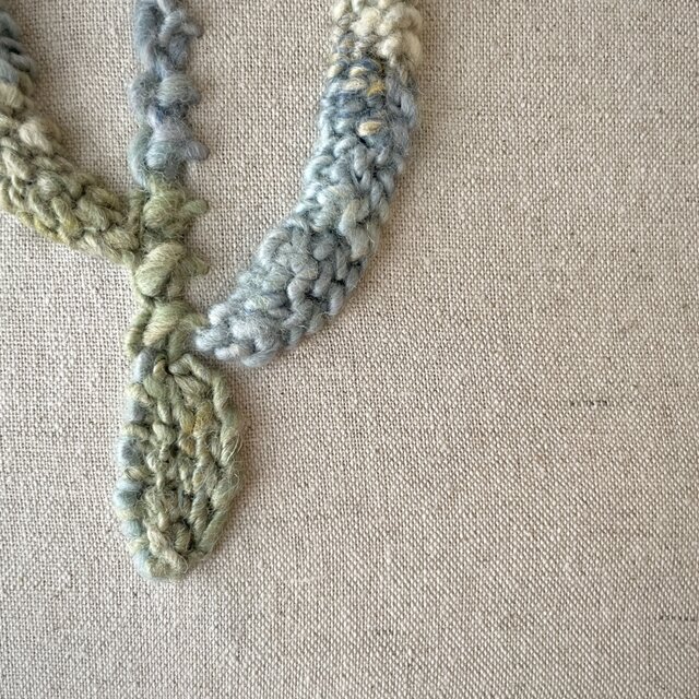 一点もの】『手紡ぎ糸のお花. g'』手刺繍ファブリックパネル | iichi