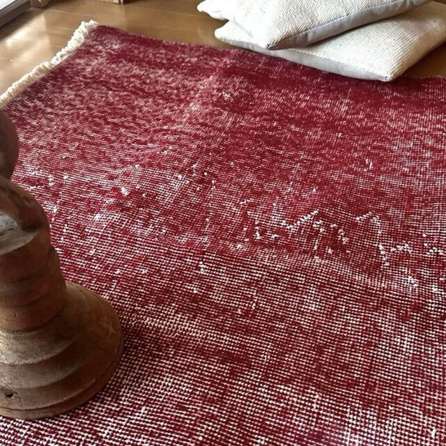 89×189こっくりと深みある赤　ワンカラーラグ　トルコヴィンテージラグ 89×189こっくりと深みある赤 ワンカラーラグ トルコヴィンテージラグ