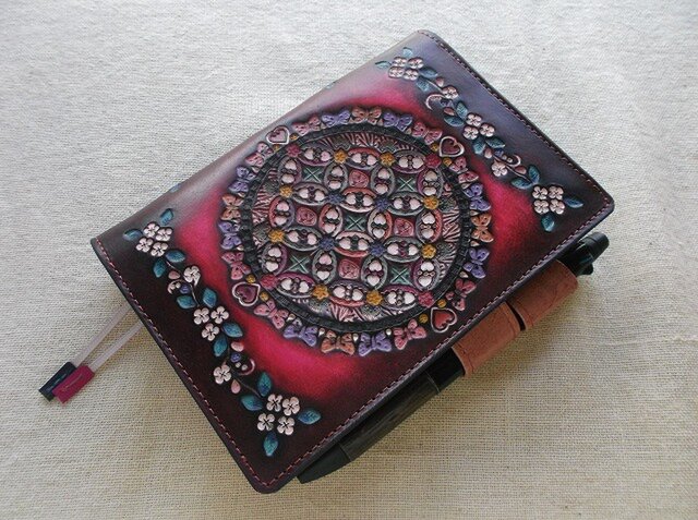 ほぼ日手帳対応、文庫サイズカバー　牛革　刻印＆拭き染め ほぼ日手帳対応 牛革文庫サイズ手帳カバー 刻印＆拭き染め | iichi