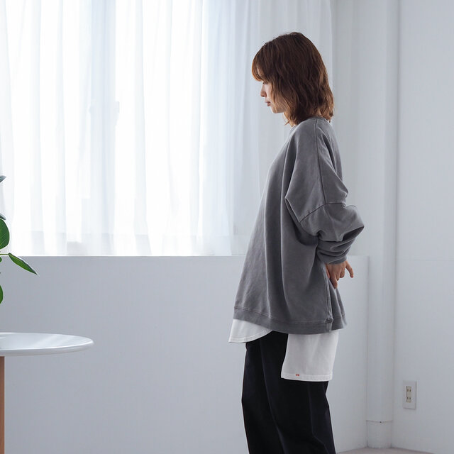 ピグメント オーバーサイズスウェット グレー | iichi 日々の暮らしを
