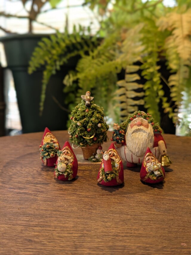 サンタクロース（木彫り）+ハンドベル+ツリー | iichi 日々の暮らしを