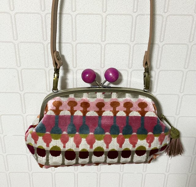 クラーククラーク社輸入生地　カラフル　大きな木玉親子がま口長財布バッグ クラーククラーク社輸入生地 カラフル 大きな木玉親子がま口長財布