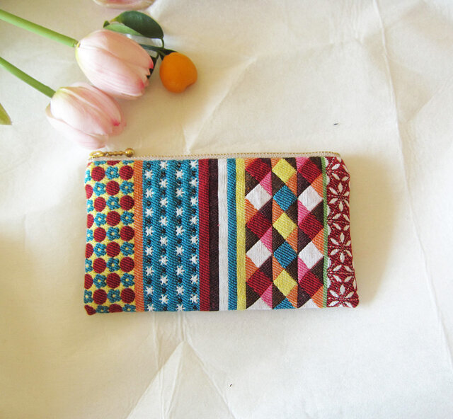 フランス生地 カラフルな刺繍とドット 盛りだくさんの素敵なポーチ