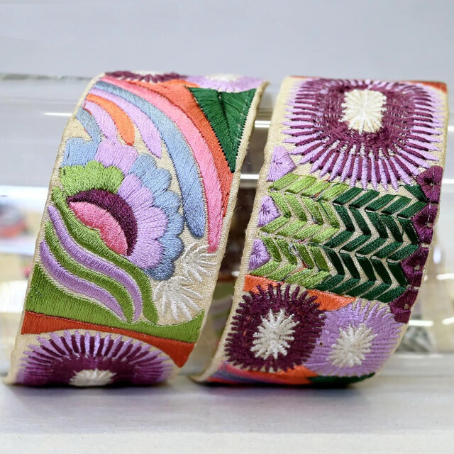 インド刺繍リボン50cm切り売り ボーホーフラワー パープル 4.8cm幅 花