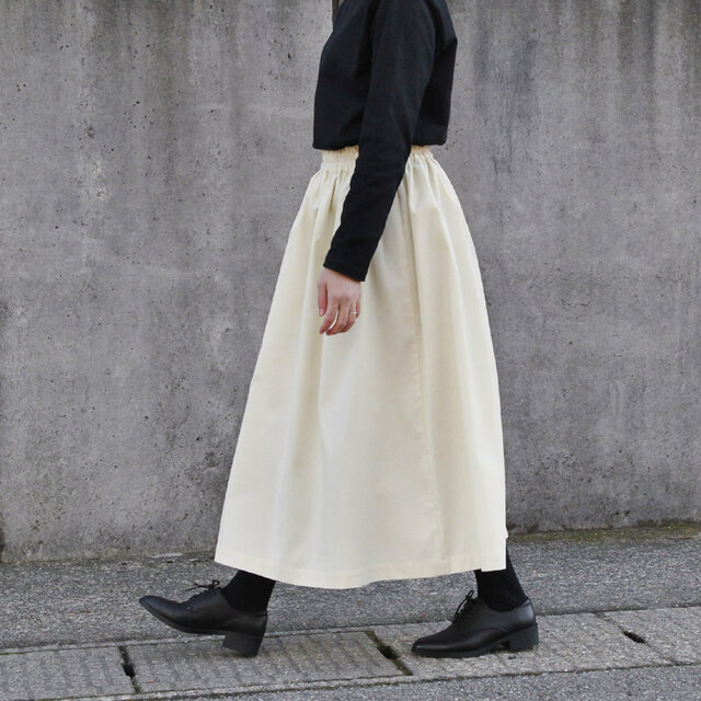 MAGALI 　 硫化染めコットン・ギャザースカート／アイボリー　新品 MAGALI マガリ 硫化染めコットンギャザースカート アイボリー