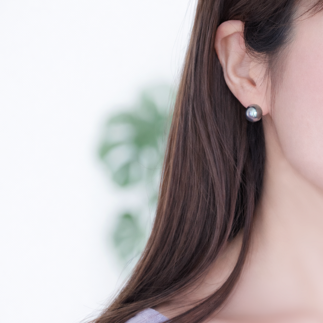 大粒・美しい照り☆ピーコック貝パール10mmのイヤリング・サージカル
