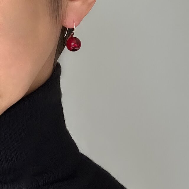 レッドアンバードロップピアス/ 金具変更可（シルバー・イヤリング