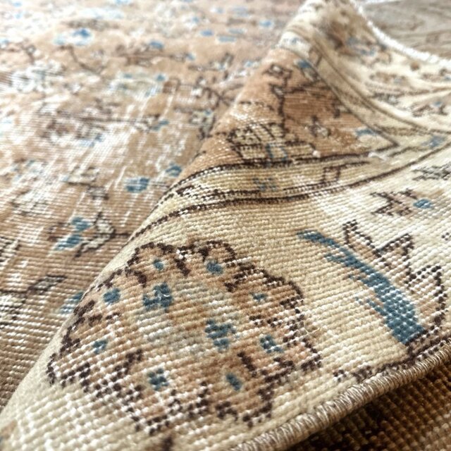 137×232大判ピンクベージュ×ブルー 草花ボタニカル トルコヴィンテージ