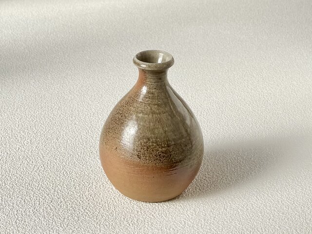 穴窯焼き締め 花入れ s-ys-7 | iichi 日々の暮らしを心地よくする