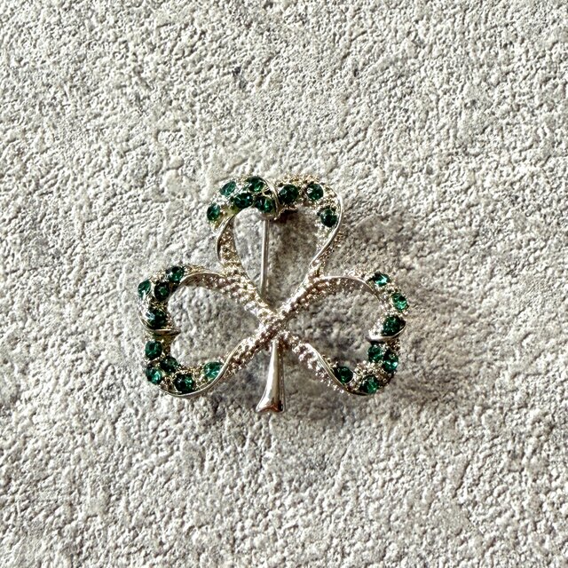 SC147-ヴィンテージブローチ U.S.A. 1960〜70's Green Rhinestone