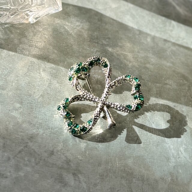 SC147-ヴィンテージブローチ U.S.A. 1960〜70's Green Rhinestone