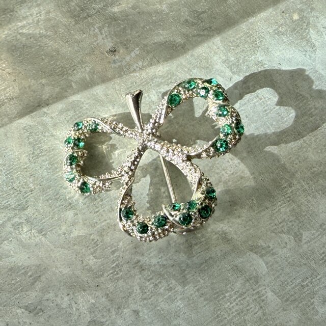 SC147-ヴィンテージブローチ U.S.A. 1960〜70's Green Rhinestone