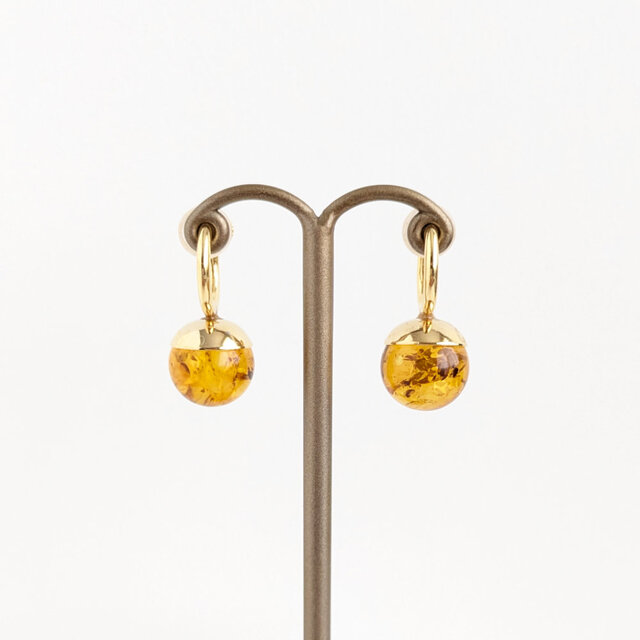 イヤリング[Amber ball/Gold] 琥珀 アンバー バルト海 天然石 フープ