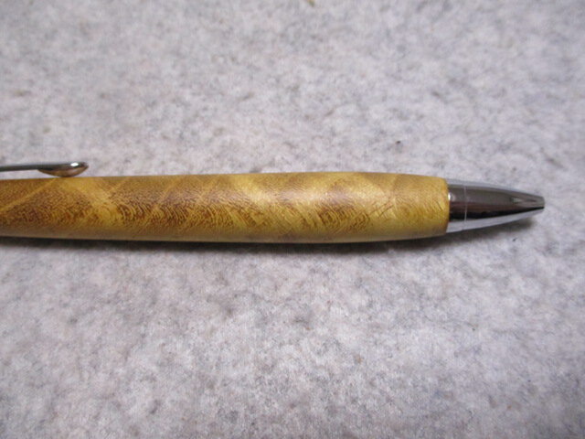 御蔵島桑 金桑 縮み杢 椿油仕上げ 木軸ボールペン(シャープペンシル