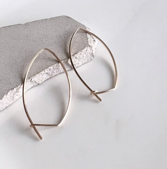 14kgf Marquise キャッチレス ピアス フープ | iichi 日々の暮らしを