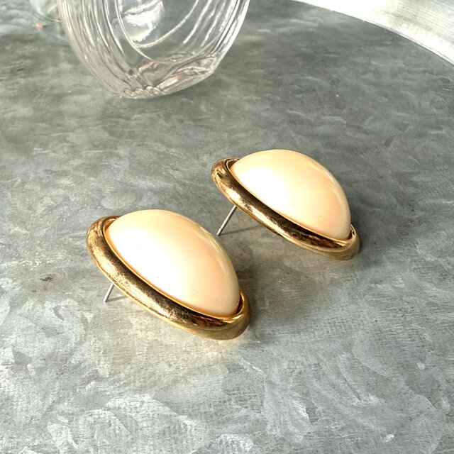 PM60-【 Monet 】モネ・ヴィンテージピアス 1980's Oval Faux Pearl