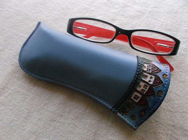 レザークラフトメガネケース 刻印＆拭き染め | iichi 日々の暮らしを