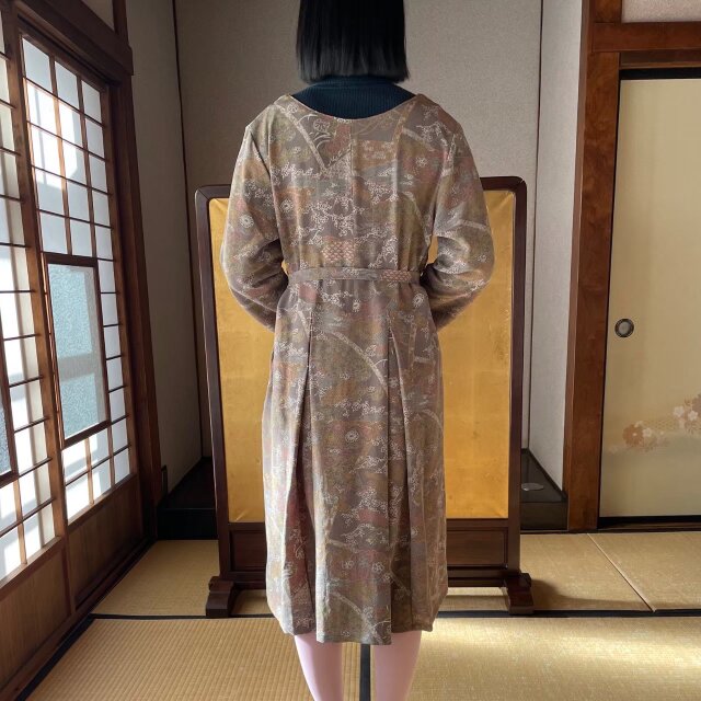 正絹の和柄コートワンピース｜前後2WAY・羽織りにもなるデザイン｜着物
