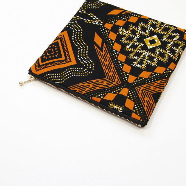 大容量・フラットポーチ（ロンバス）大きいポーチ 化粧ポーチ マルチ