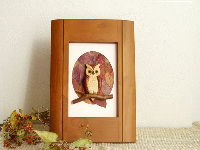 山のふくろう額 | iichi 日々の暮らしを心地よくするハンドメイドや