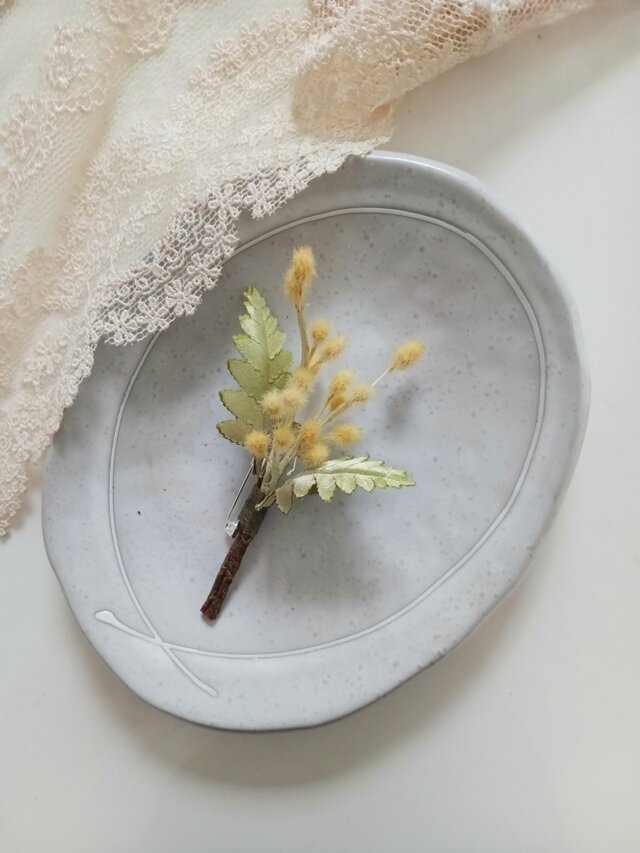 染め布花＊ミモザの花束コサージュ | iichi 日々の暮らしを心地よく