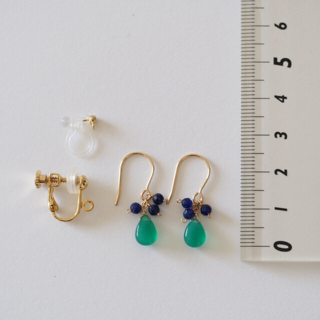 14kgf：グリーンオニキスとソーダライトのピアス（イヤリング）№9209