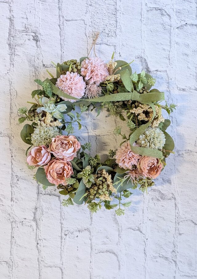 フラワー・リース Asa_121 バラとマムのアーティフィシャルフラワーリース[a20261001] | iichi