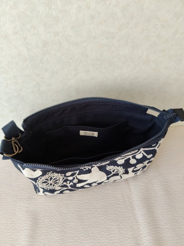 点と線模様製作所 bird garden 白×ネイビーのショルダー | iichi 日々