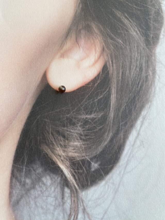 14kgf 4mm AAA宝石質スモーキークォーツスタッドピアス | iichi 日々 