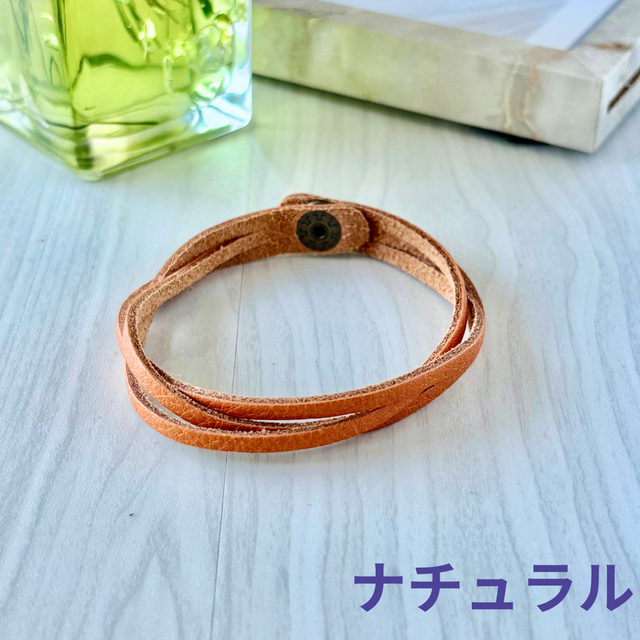 細身で上品なレザーブレスレット | iichi 日々の暮らしを心地よくする