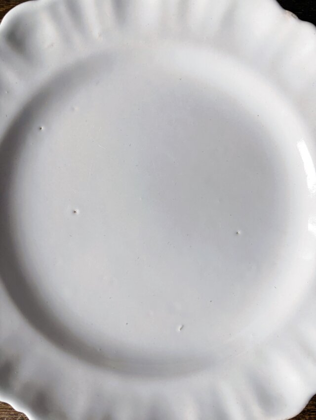 Moustiers ムスティエ X印 白釉 シェルリム 平皿 φ24.5cm フランス