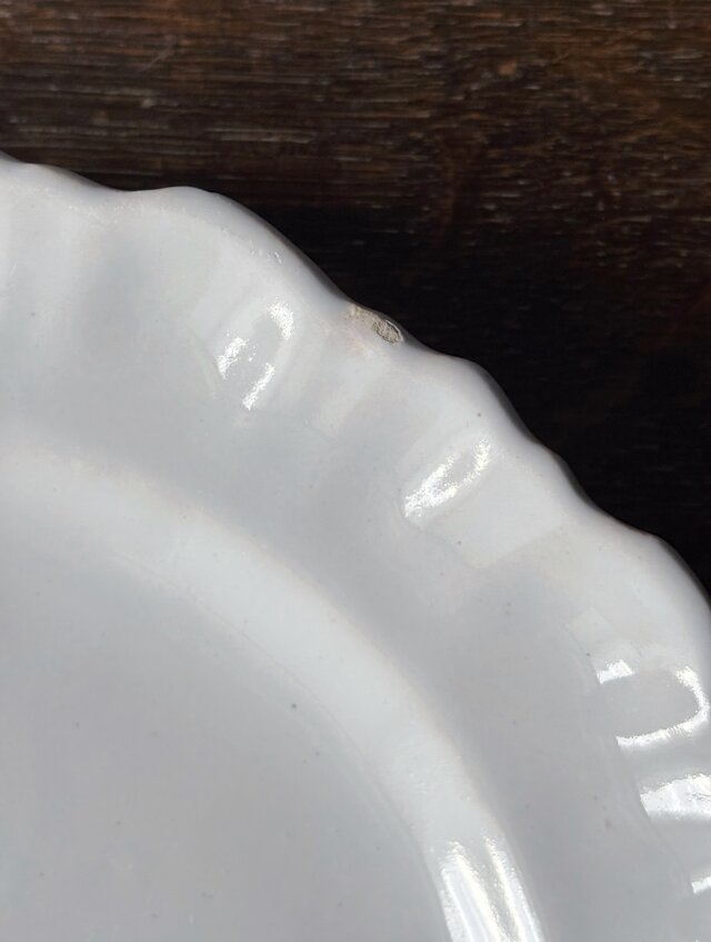 Moustiers ムスティエ X印 白釉 シェルリム 平皿 φ24.5cm フランス