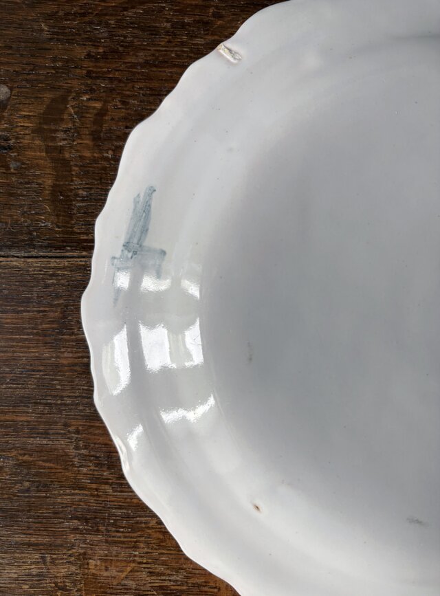 Moustiers ムスティエ X印 白釉 シェルリム 平皿 φ24.5cm フランス