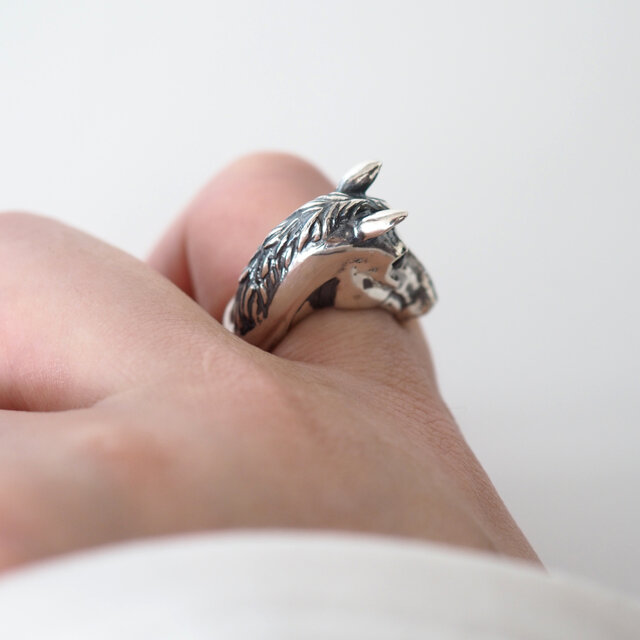 サラブレットモチーフ 馬のシルバーリング | iichi 日々の暮らしを