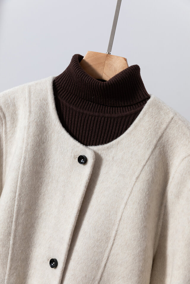 軽やかで温かなショートコート ウール混ダブルフェイスショートコート