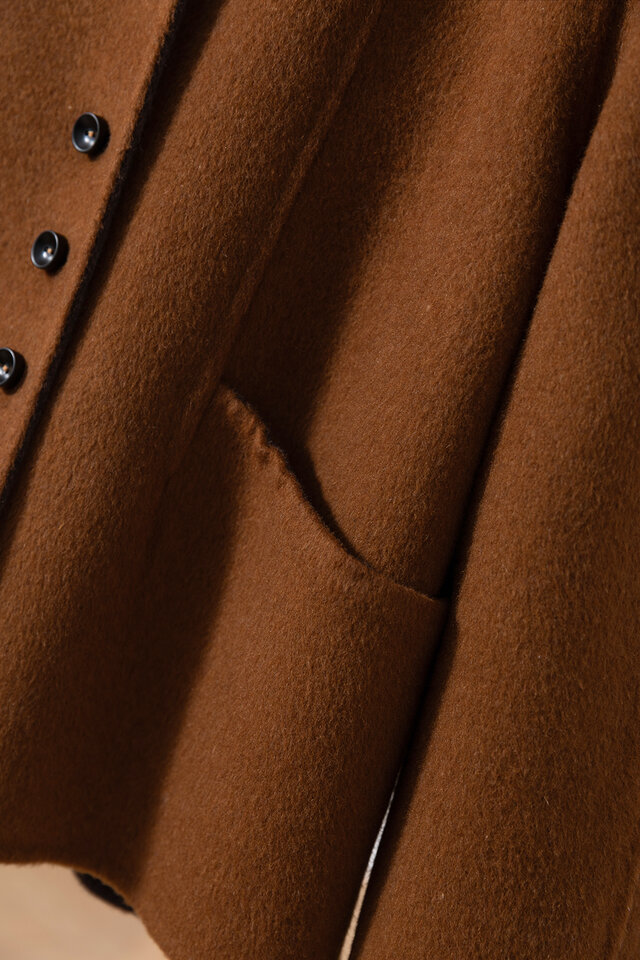 軽やかで温かなショートコート ウール混ダブルフェイスショートコート