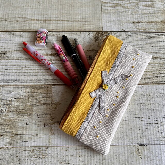 手刺繍】大人かわいい手刺繍ミモザリボンのペンケース 国産帆布 メガネ