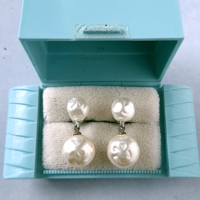 Richelieu》 faux baroque pearl dangle リシュリュー ヴィンテージ