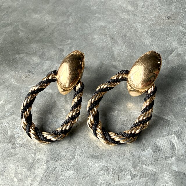 PT30-【 TRIFARI 】トリファリ・ヴィンテージピアス Door Knocker