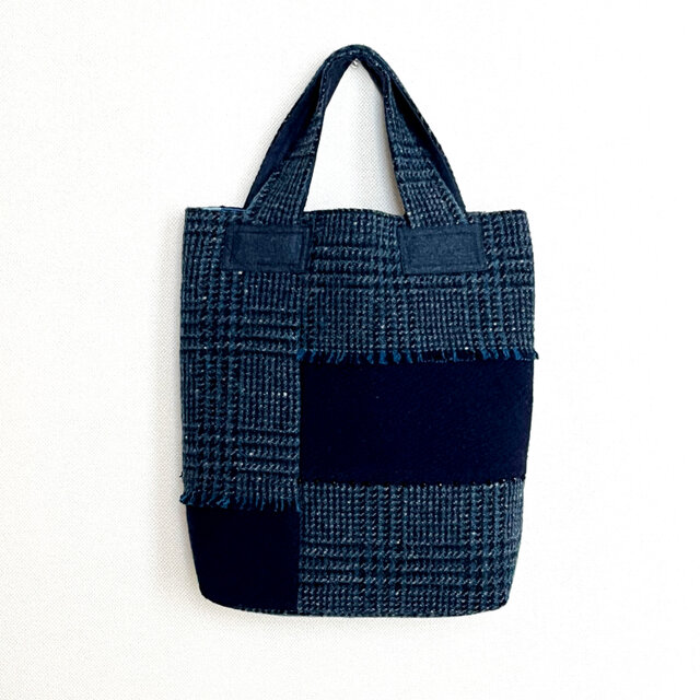 28日限定値下げ　新品未使用　haag トートバッグ 紺 チェック 28日限定値下げ 新品未使用 haag トートバッグ 紺 チェック 韓国購入