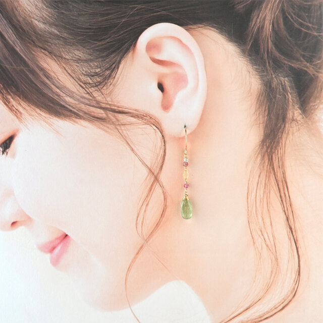 グリーンカイヤナイトとピンクトルマリンのピアス・14kgf・イヤリング